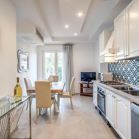 Francesca - Private Pool Villa *