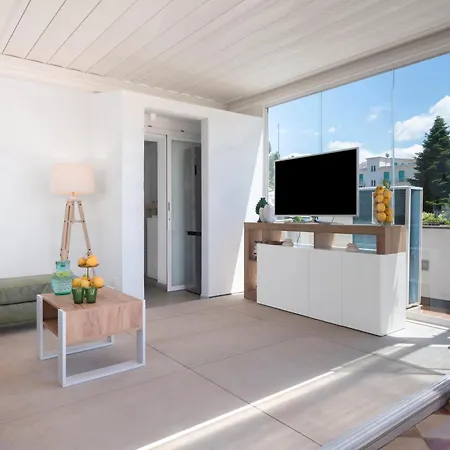 Francesca - Private Pool فيلة