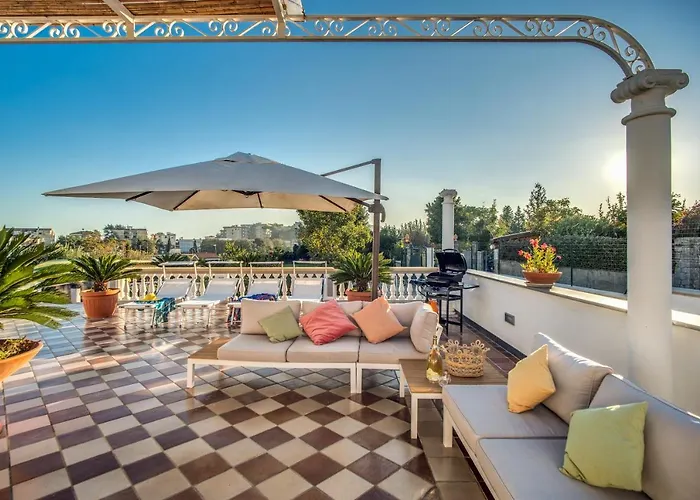 Francesca - Private Pool Villa Sorrente